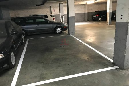 Place de parking à vendre au centre de Figueres Figueres